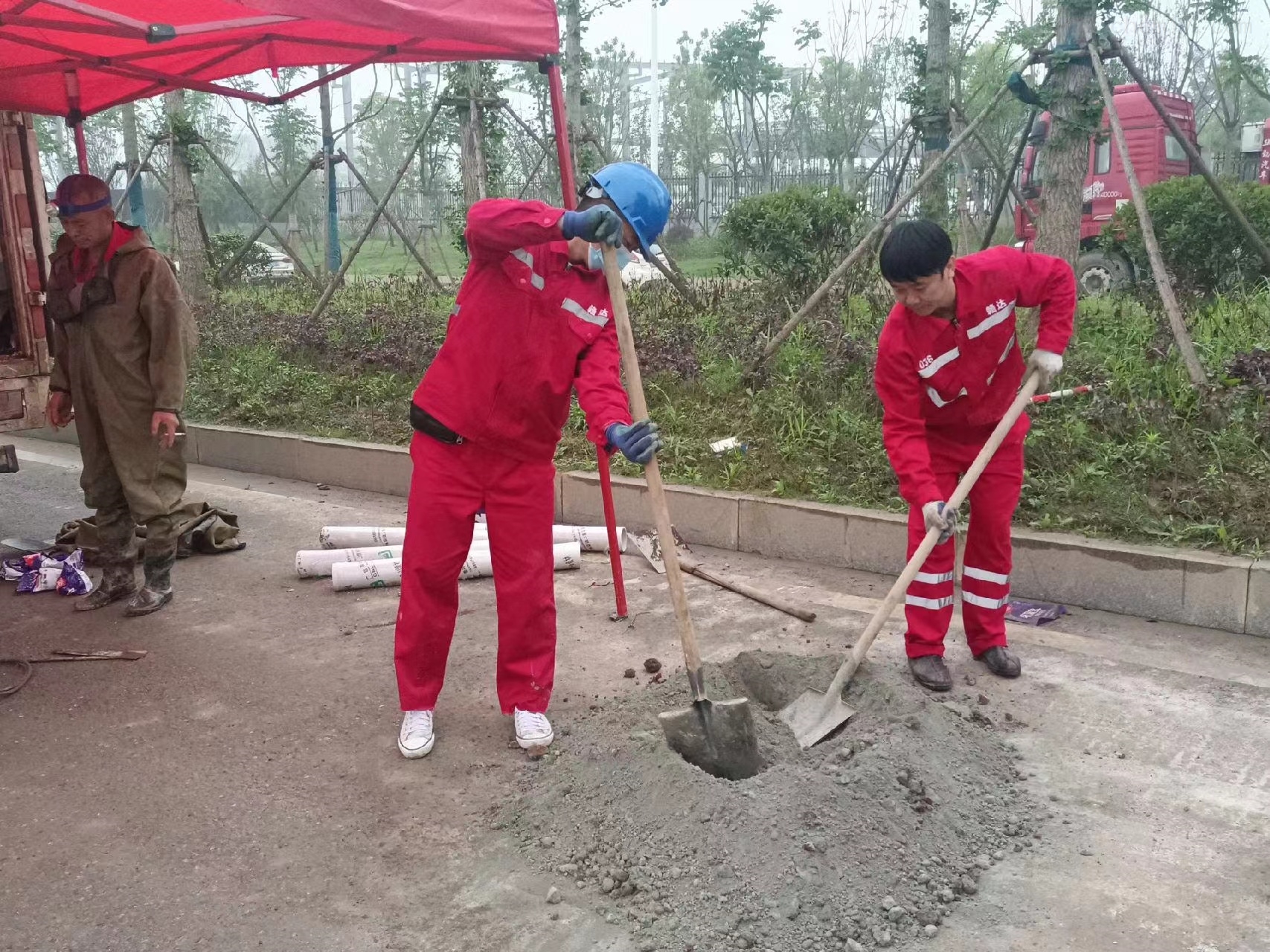 鄢陵管道疏通哪家好】及时进行市政管道清淤